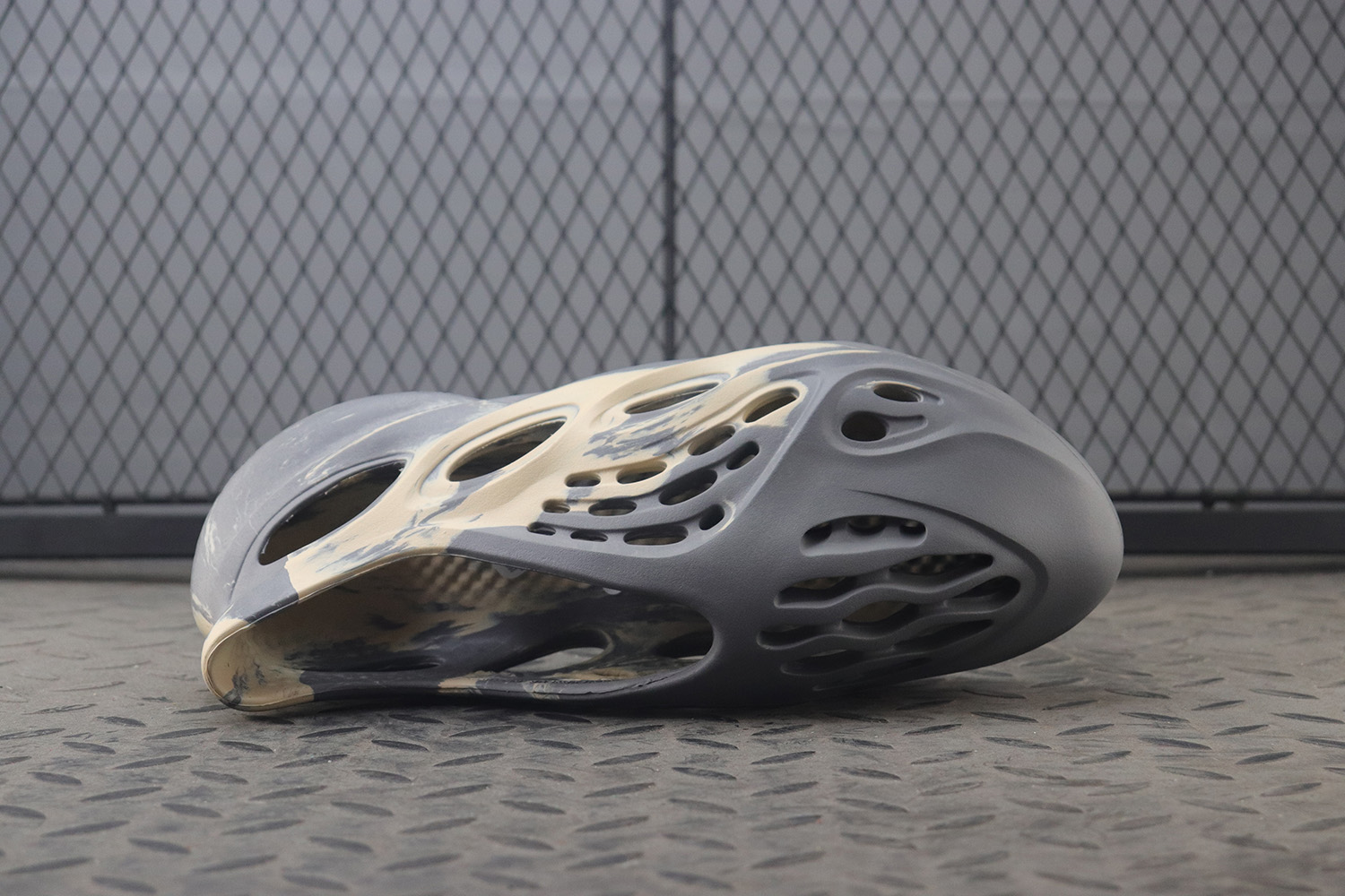 adidas Yeezy Foam RNNR MXT Moon Gray (One Size Smaller!!)