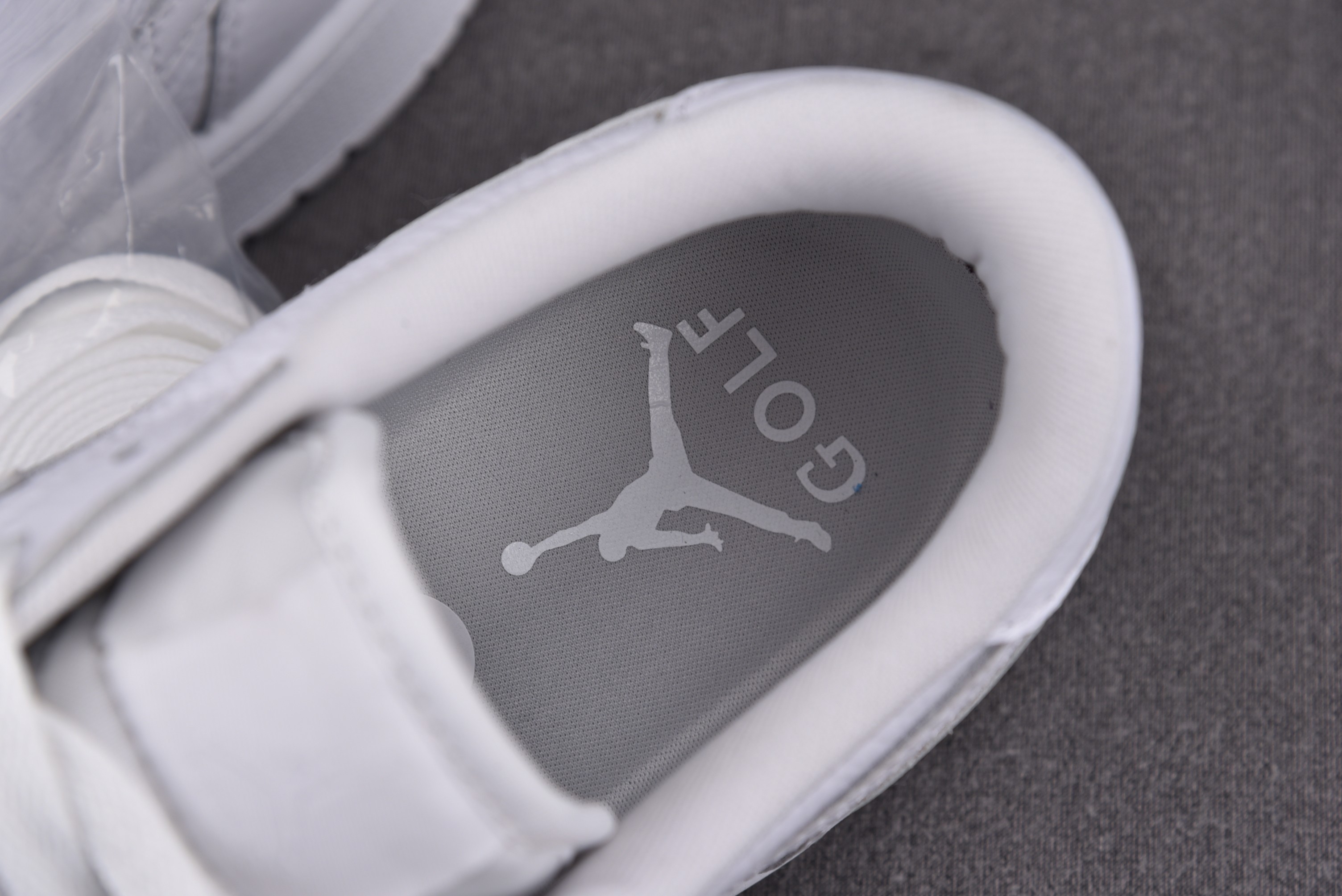 Jordan 1 Retro Low Golf Triple White