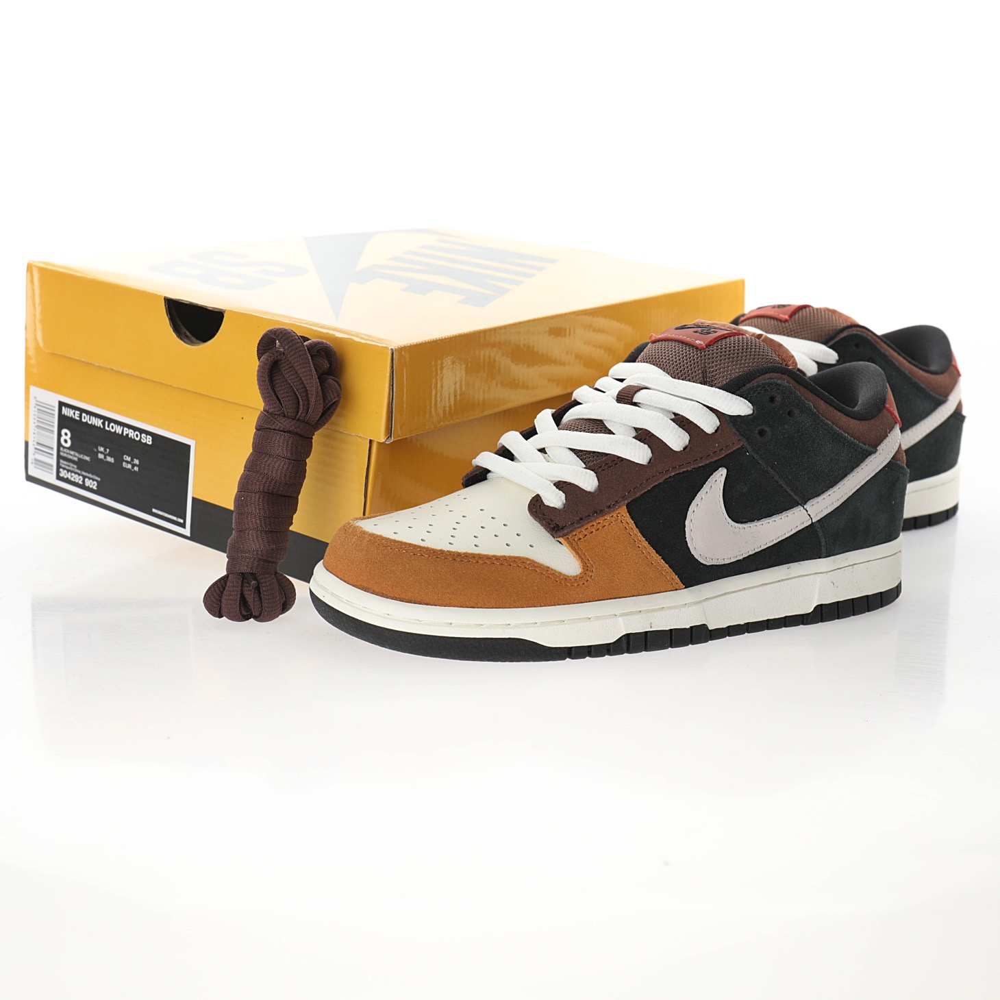 Nike SB Dunk Low Joe Strummer