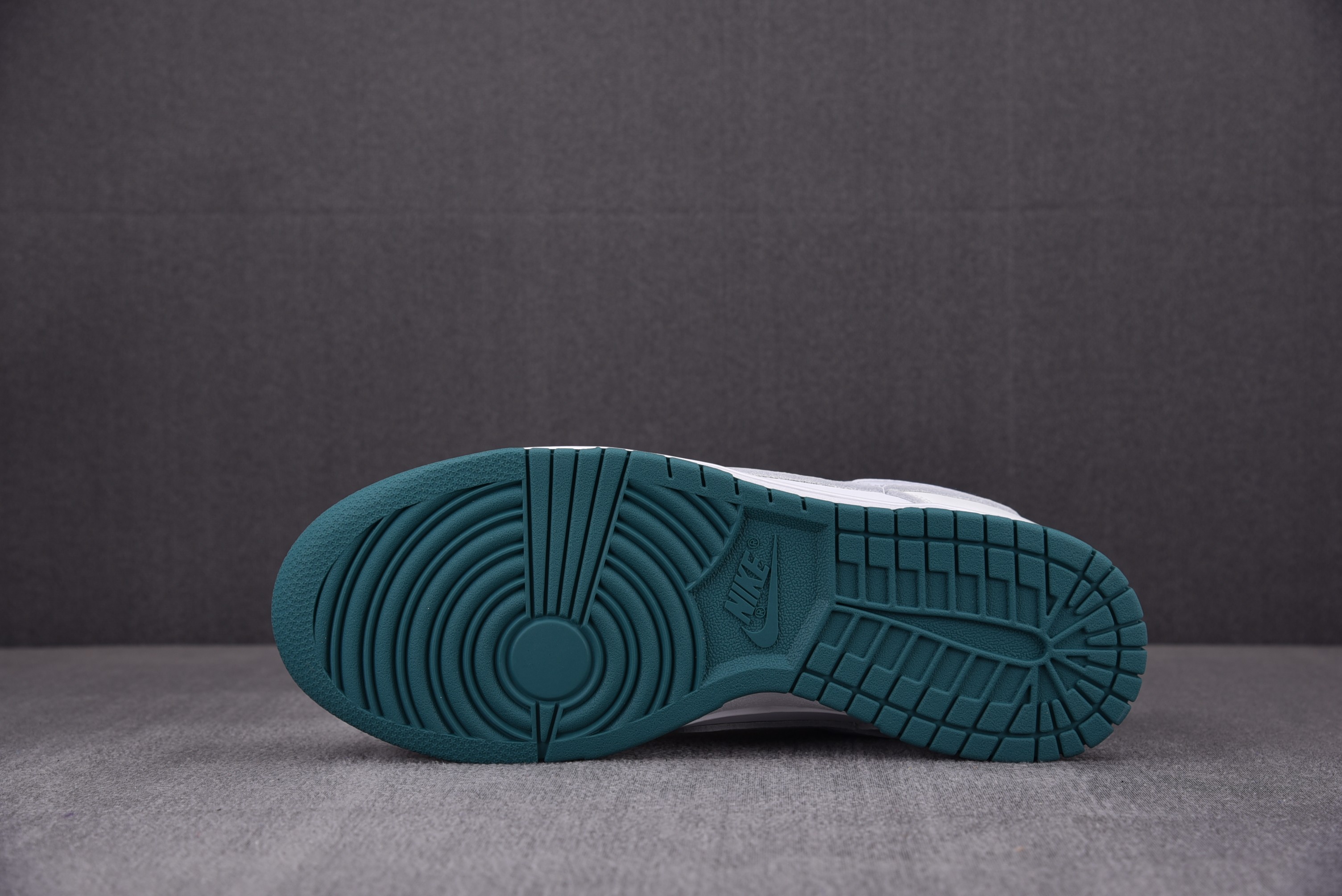 Nike Dunk Low White Green Grey