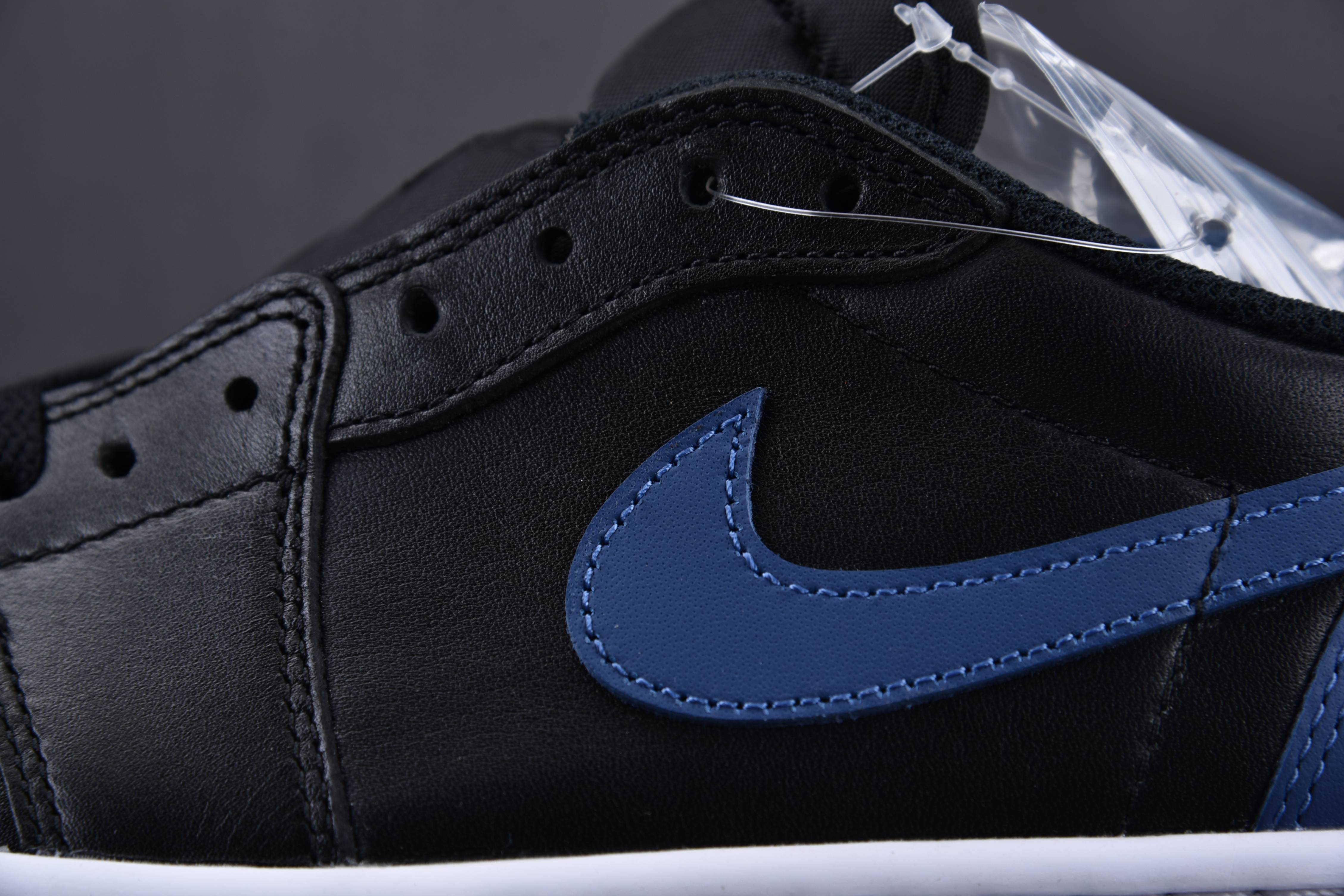 Jordan 1 Retro Low OG Mystic Navy