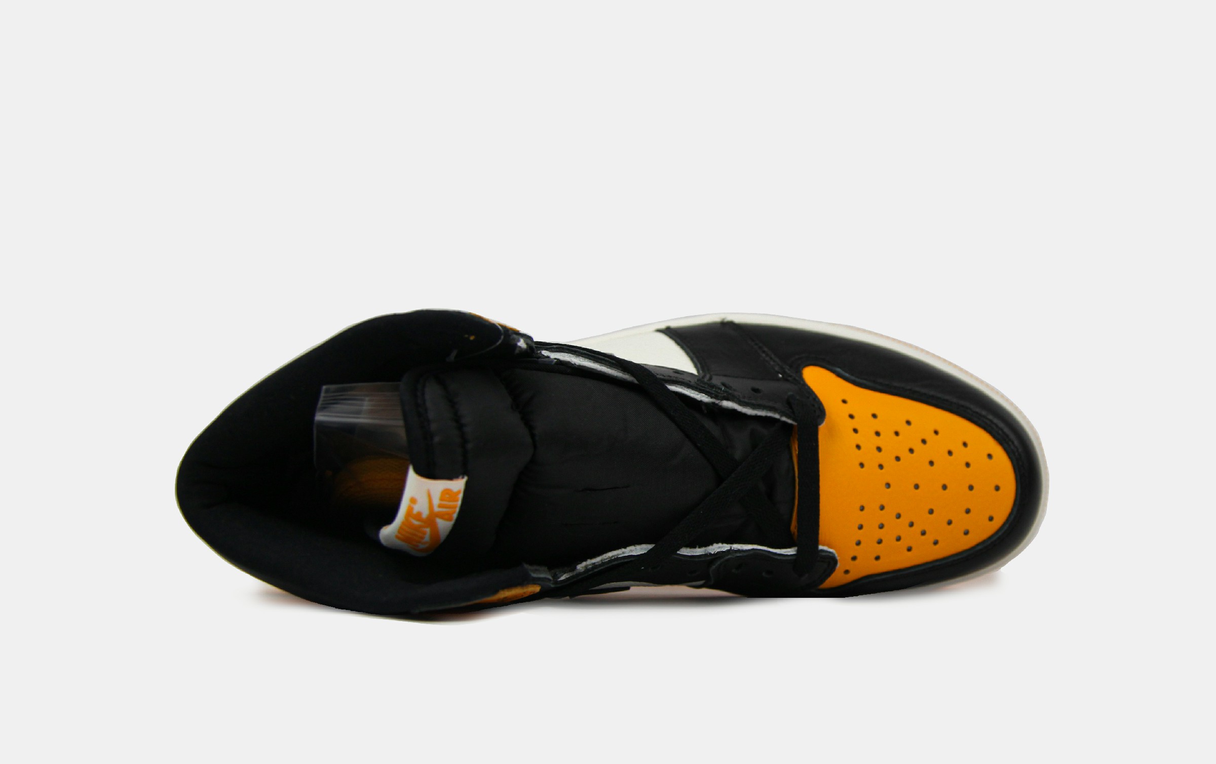 Air Jordan 1 Retro High OG Yellow Toe