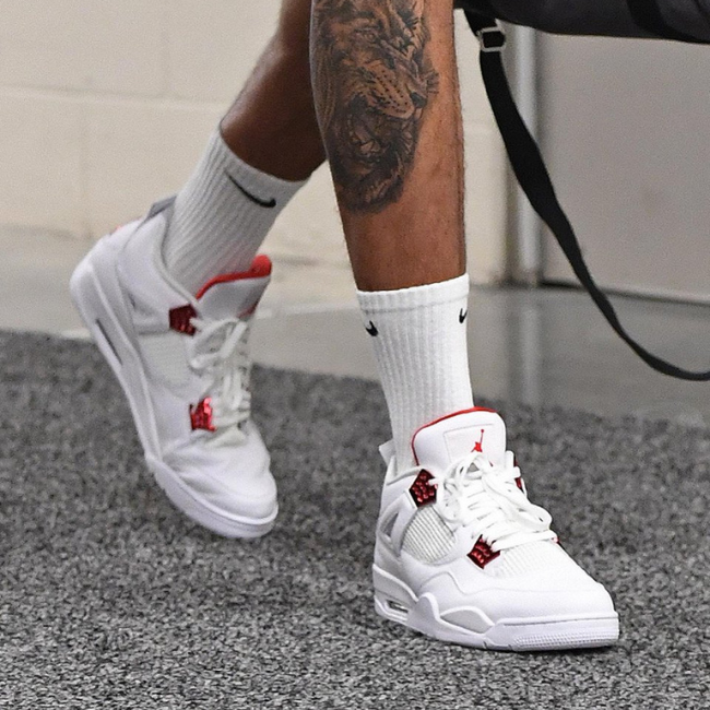 Jordan 4 Retro Metallic Red