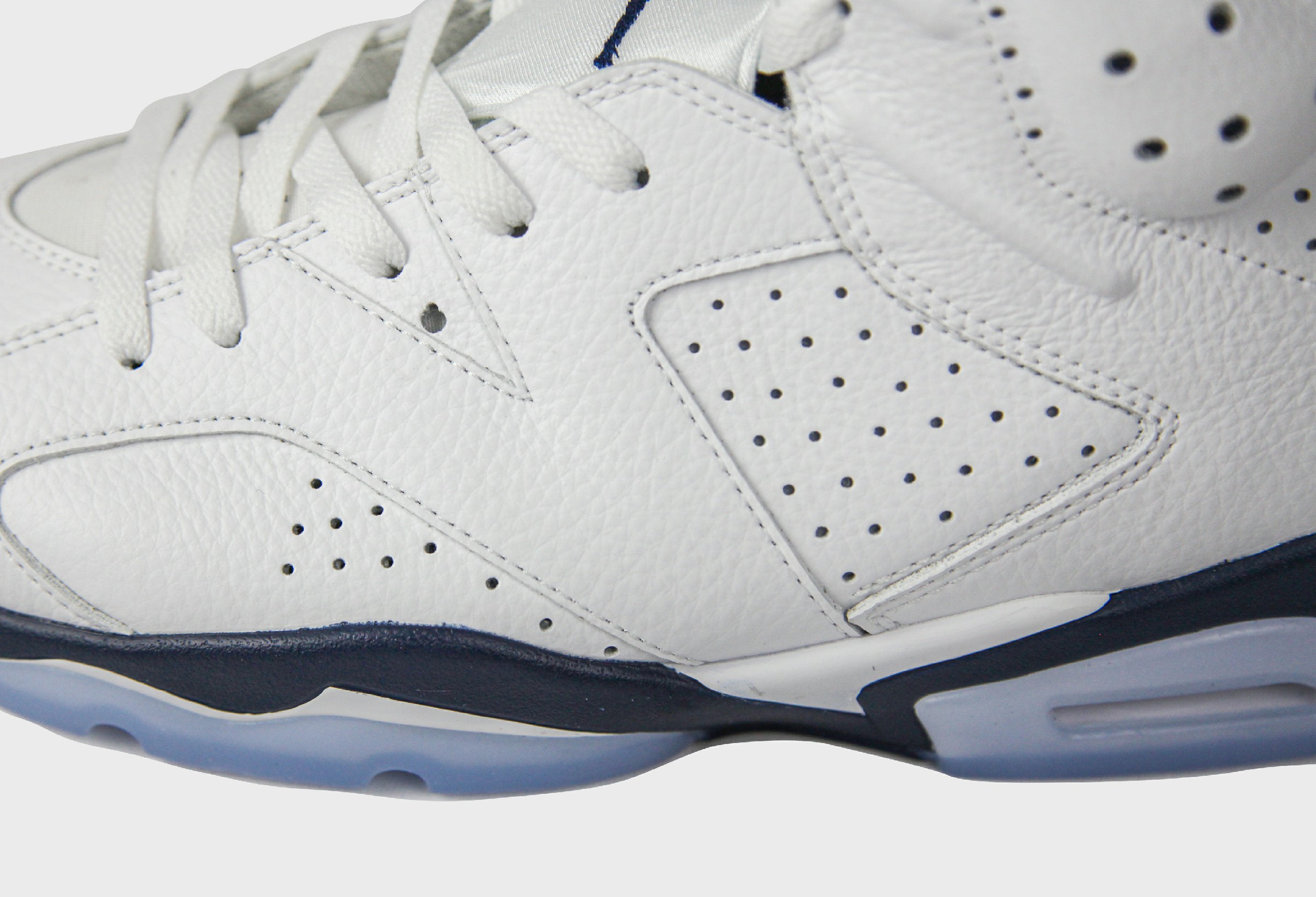 Jordan 6 Midnight Navy