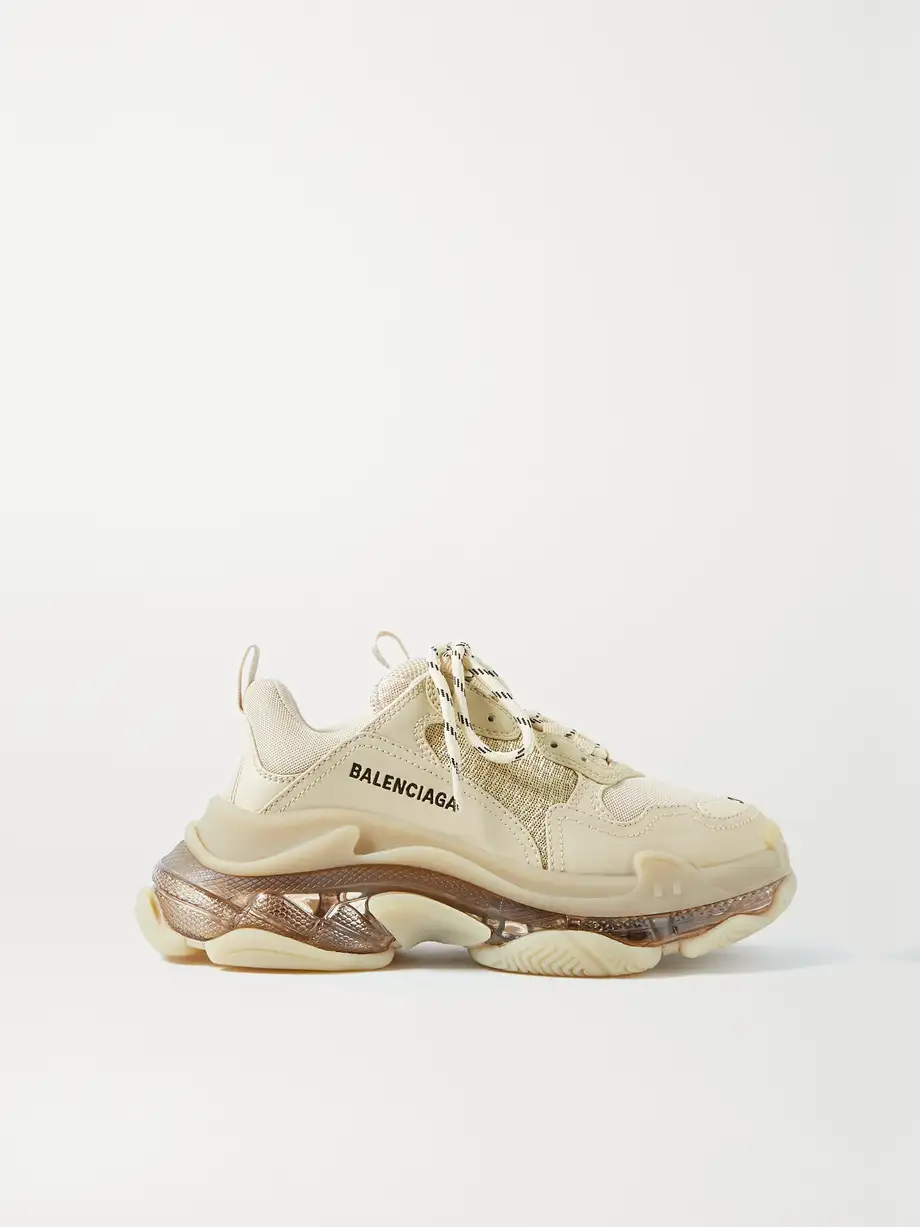 Triple S Clear Sole Logoborduurbaar Kunstleer en Mesh Sneakers Beige