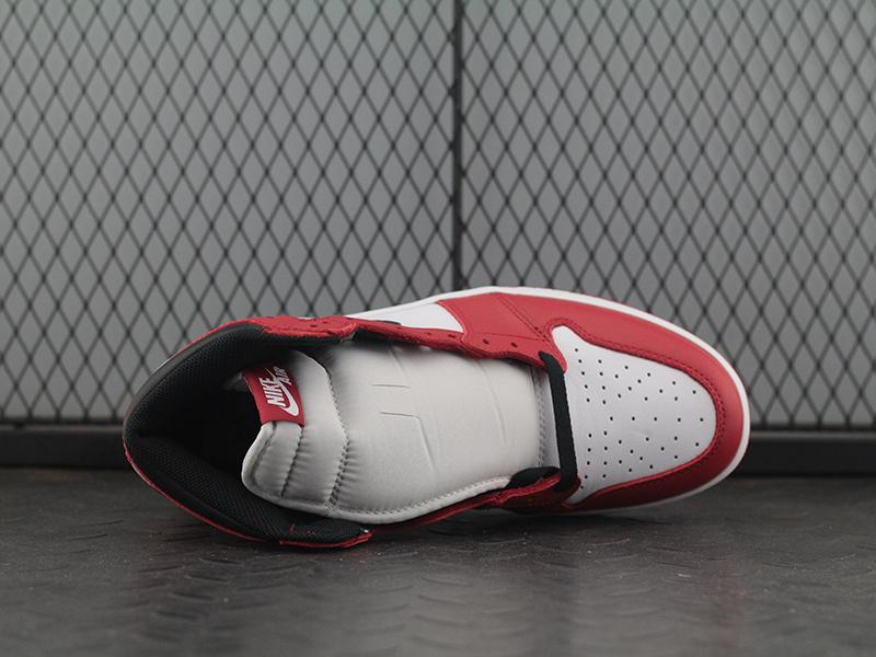 Jordan 1 Retro Chicago