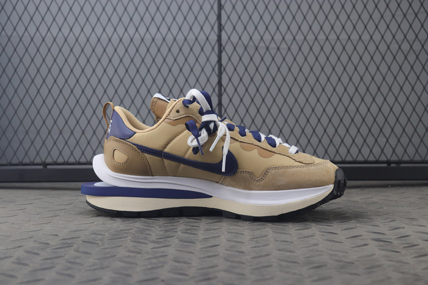 Nike Vaporwaffle sacai Sesame Blue Void