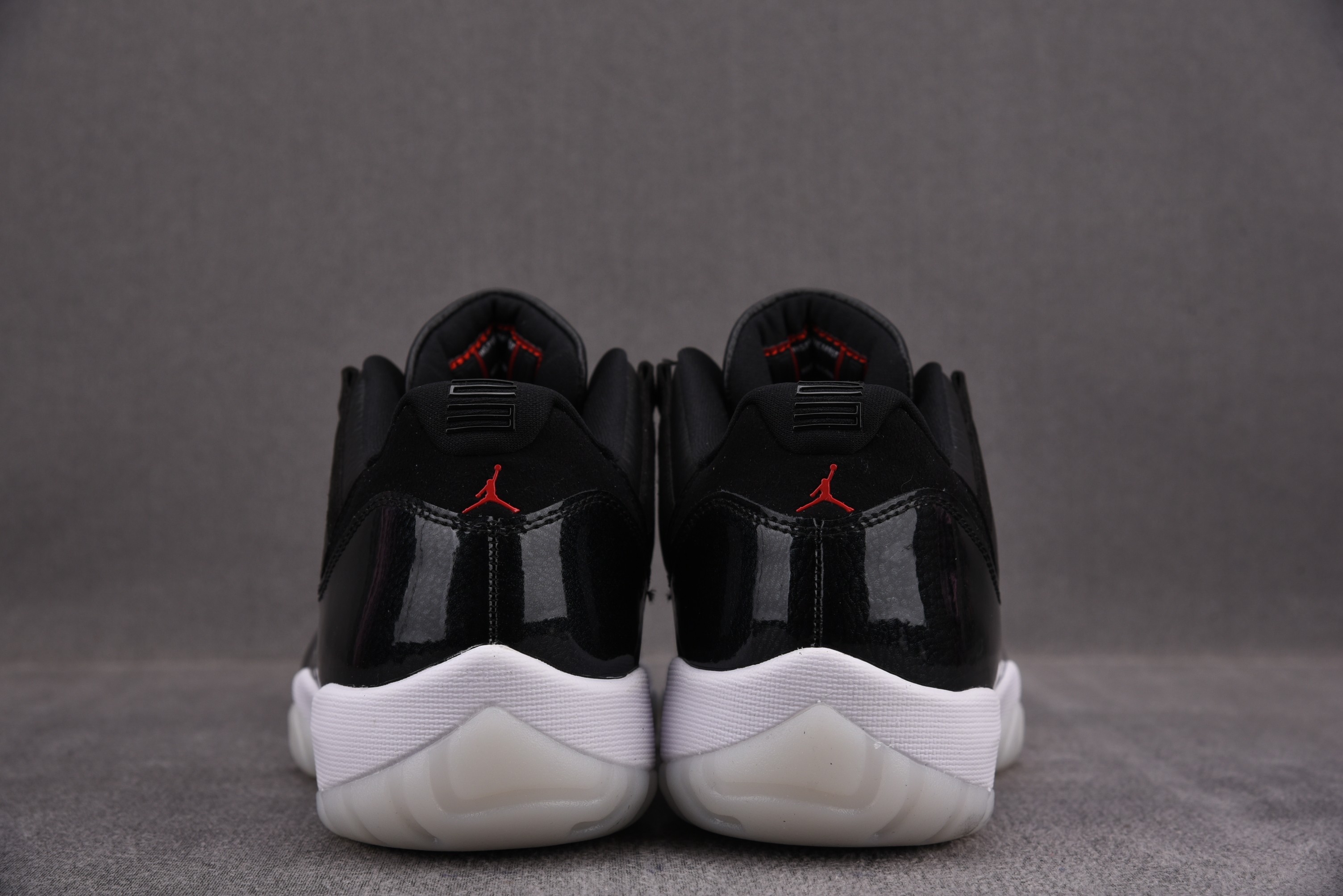Air Jordan 11 Low 72-10