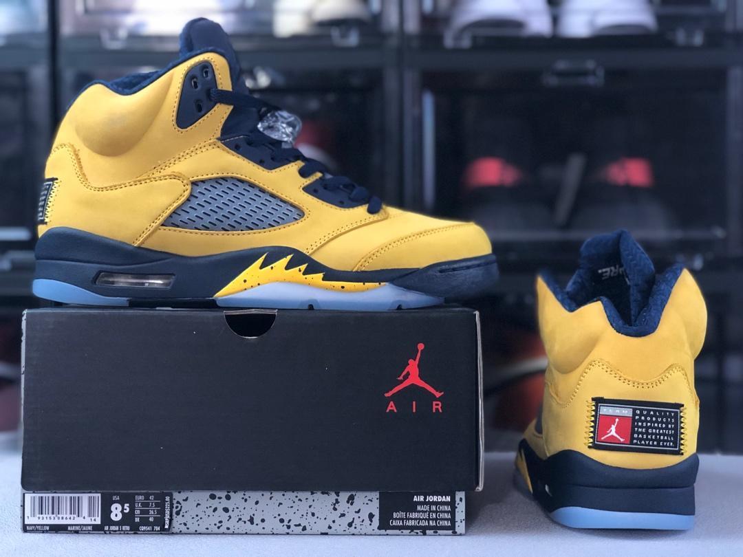 Jordan 5 Retro Michigan