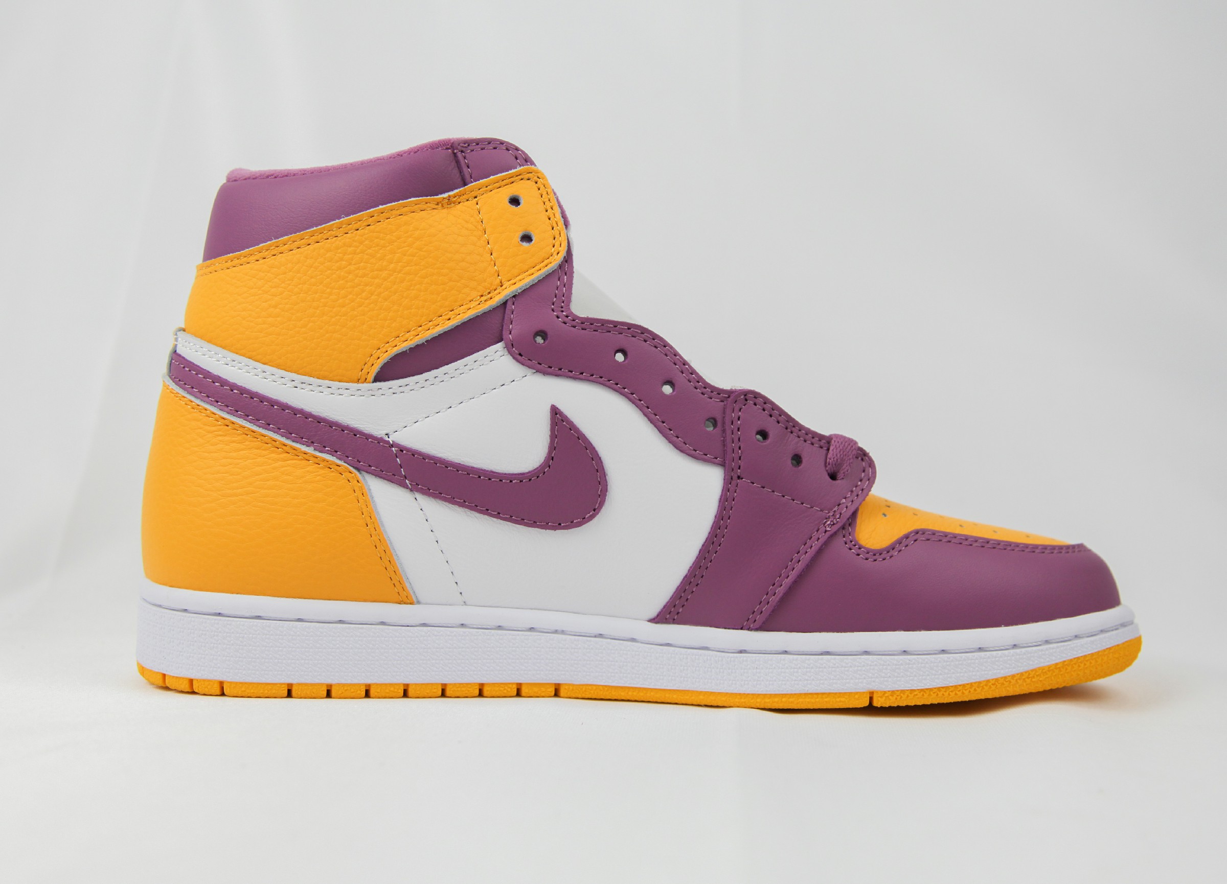 Jordan 1 Retro High OG Brotherhood