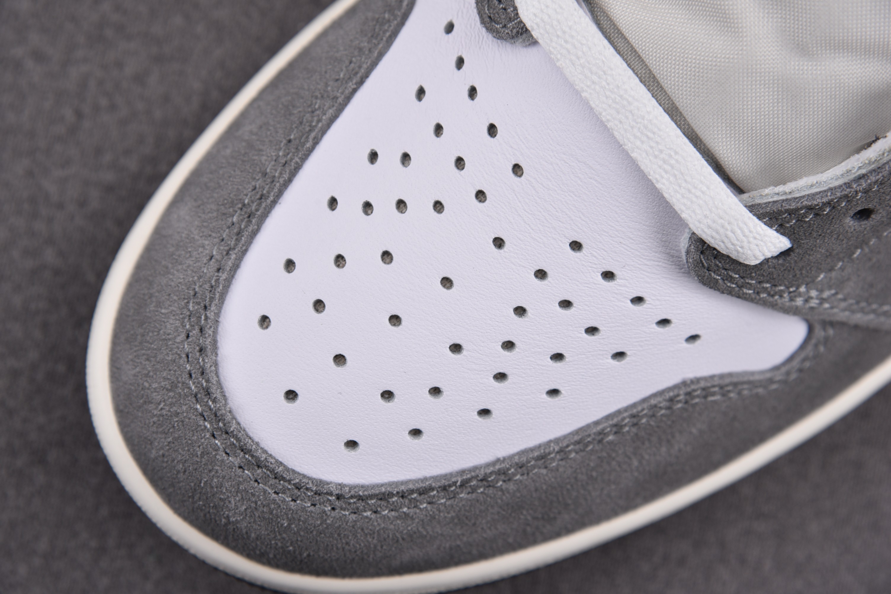 Jordan 1 Retro High OG Washed Black