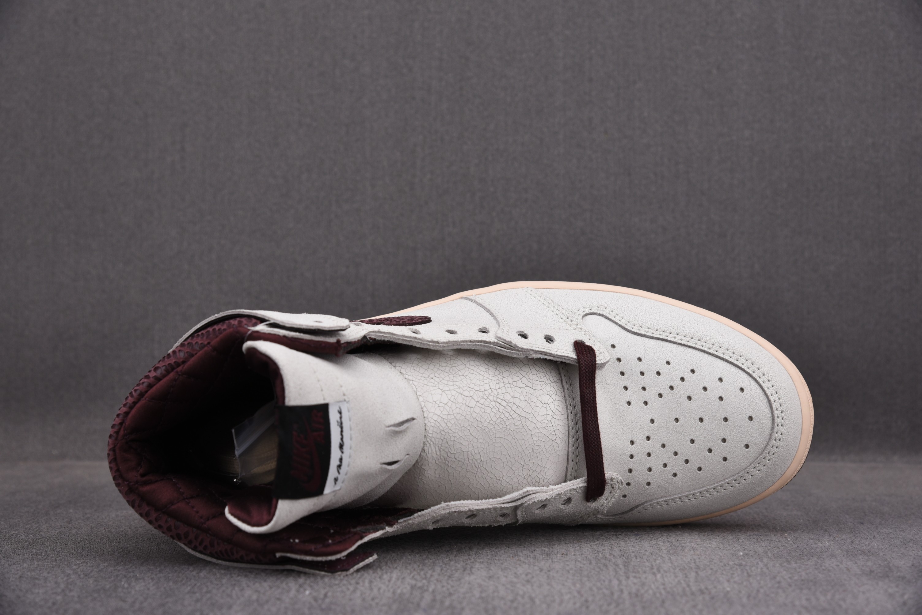 Jordan 1 Retro High OG A Ma Maniére