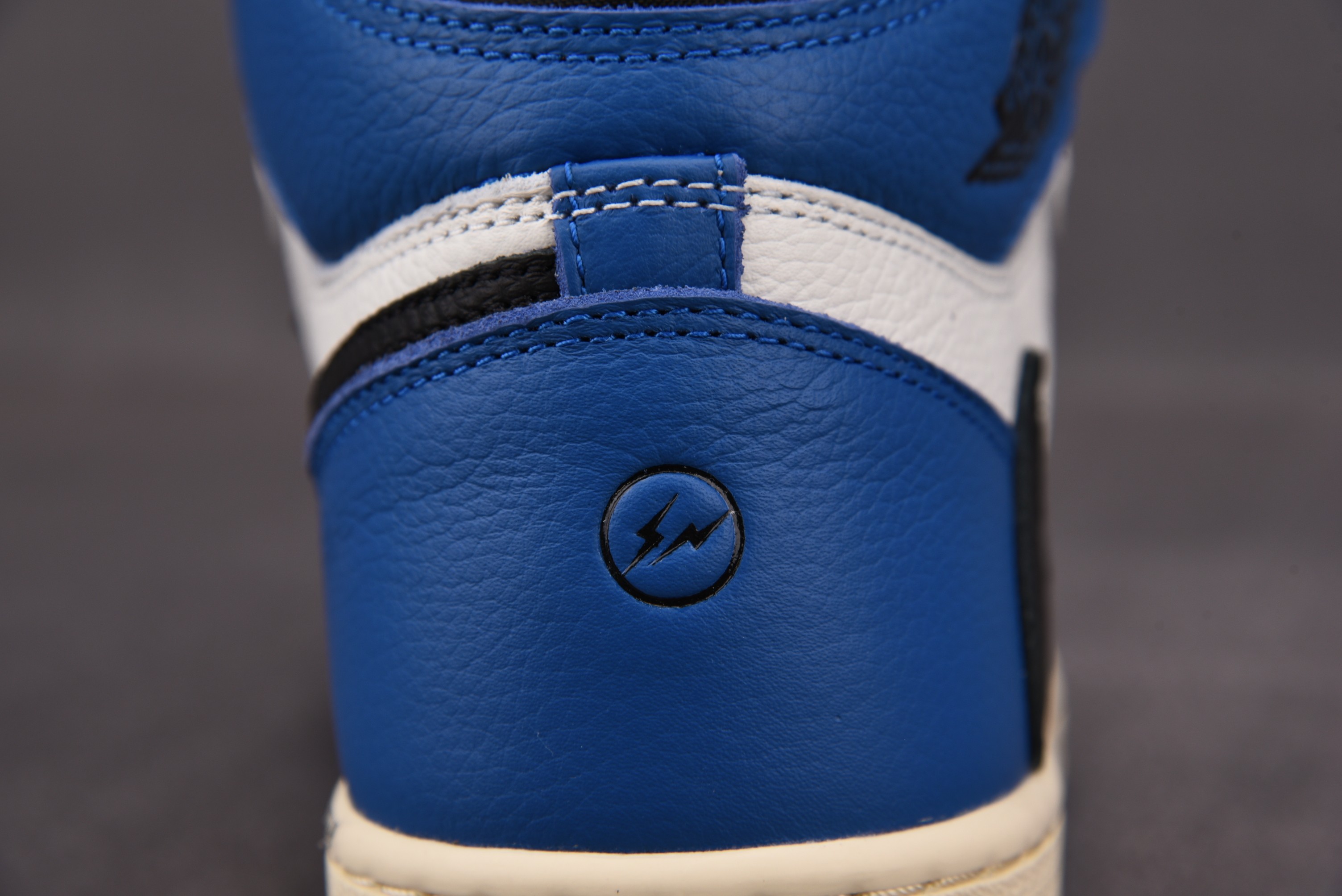 Jordan 1 High OG SP Fragment x Travis Scott