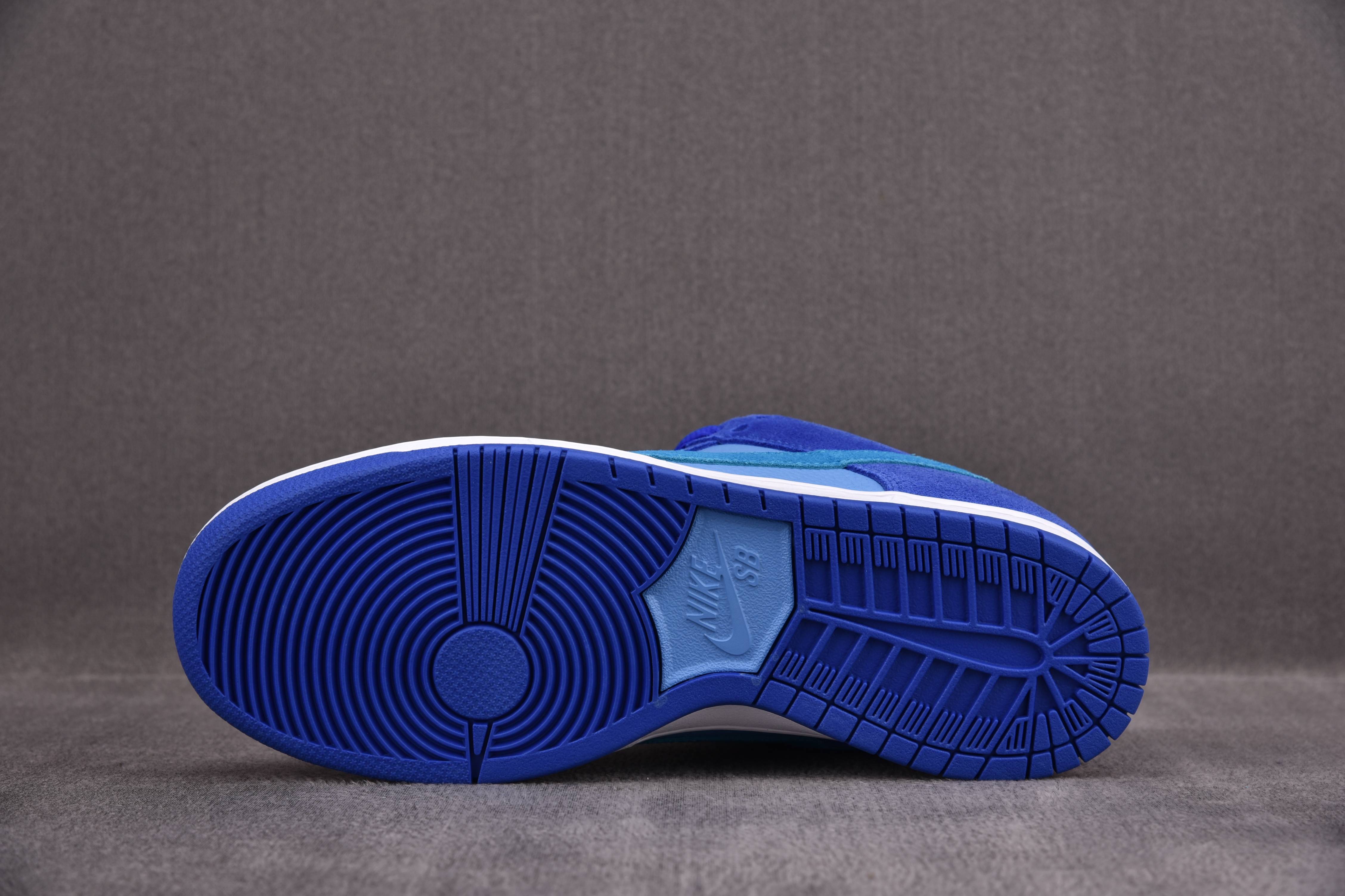 Nike SB Dunk Low Blue Raspberry