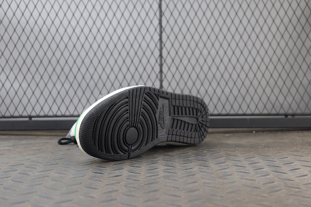 Jordan 1 Retro High Lucky Green