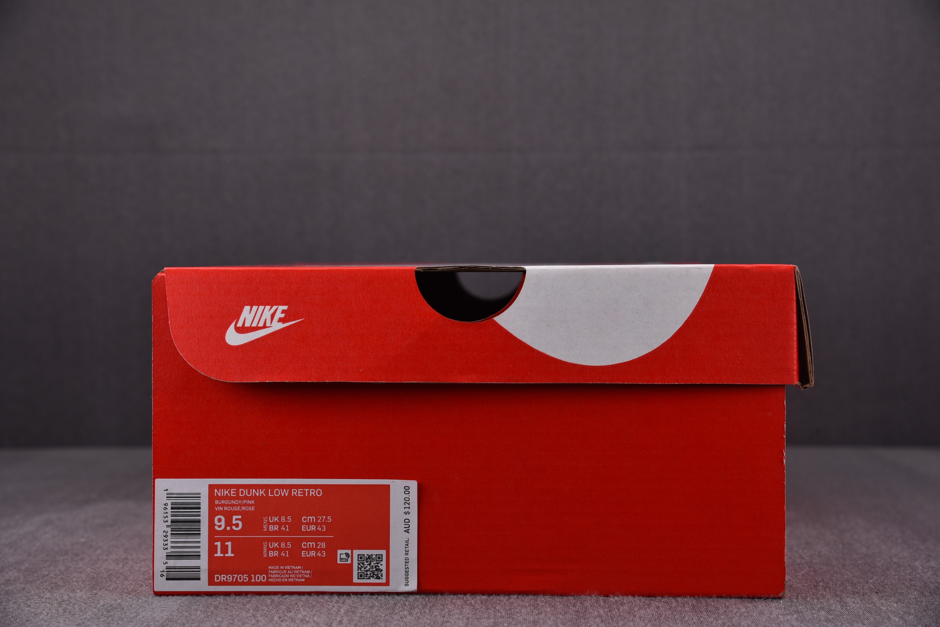 Nike Dunk Low Valentine's Day