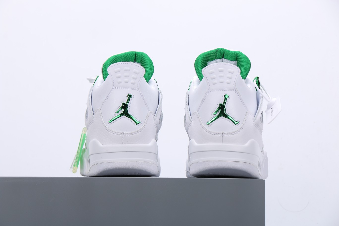Jordan 4 Retro Metallic Green