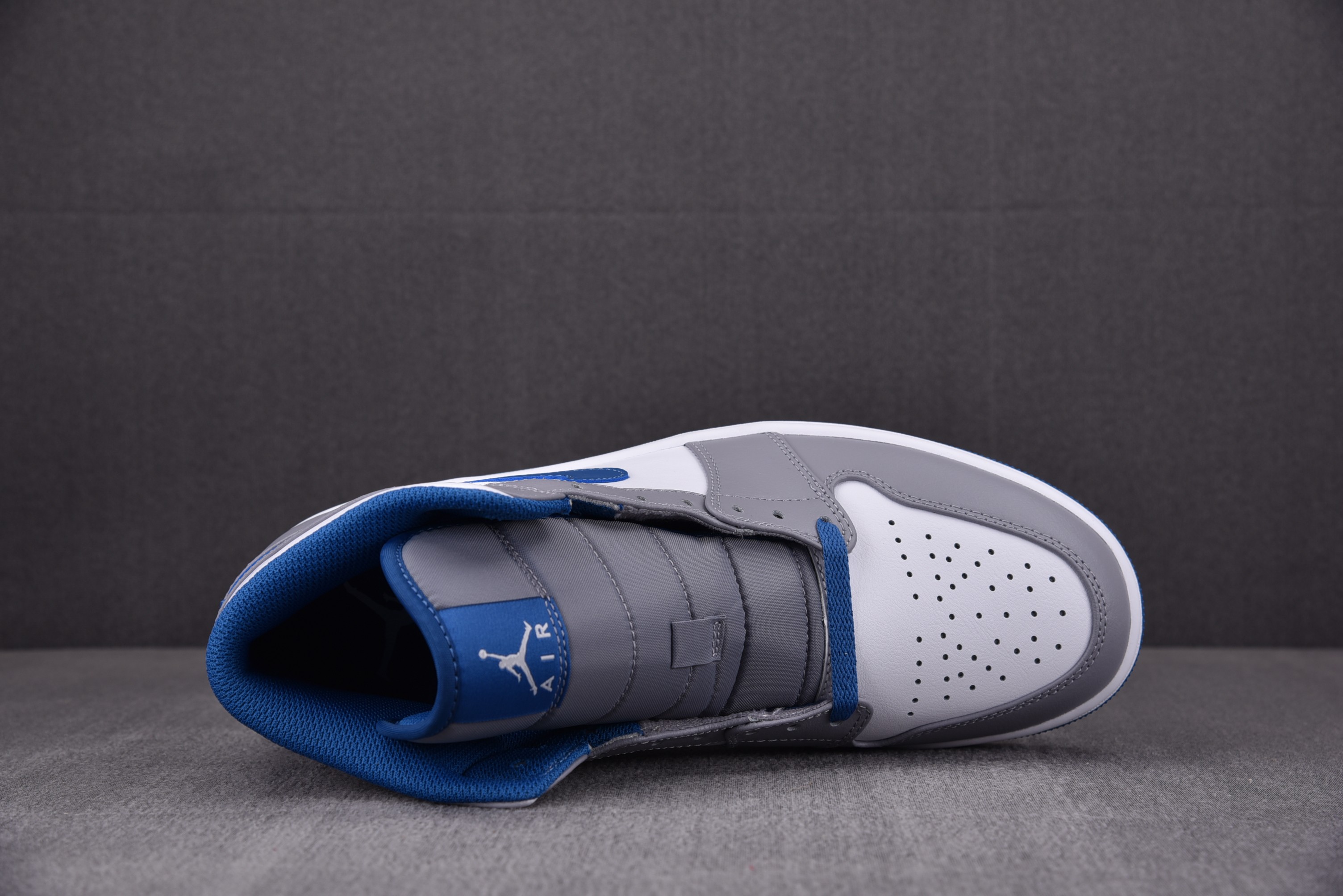 Jordan 1 Mid True Blue