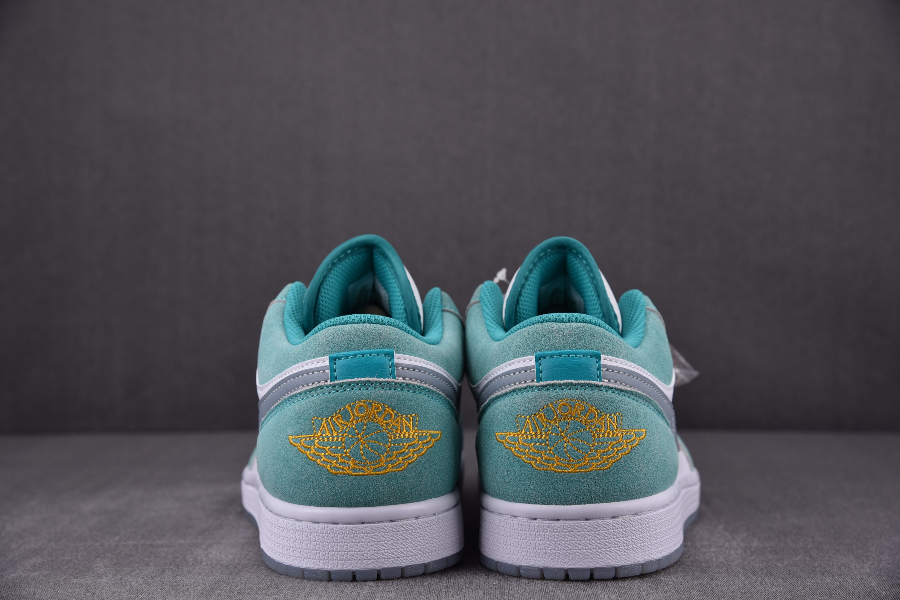 Jordan 1 Low SE New Emerald
