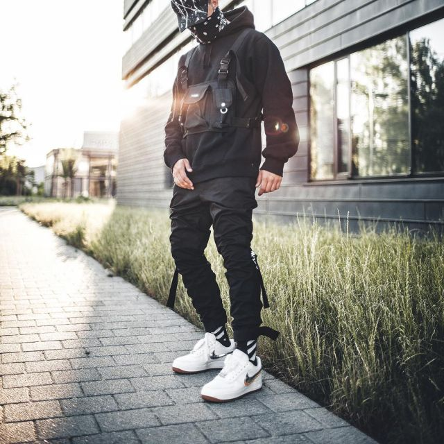 Air Force 1 Low Travis Scott White ( with interchangeable swooshes)