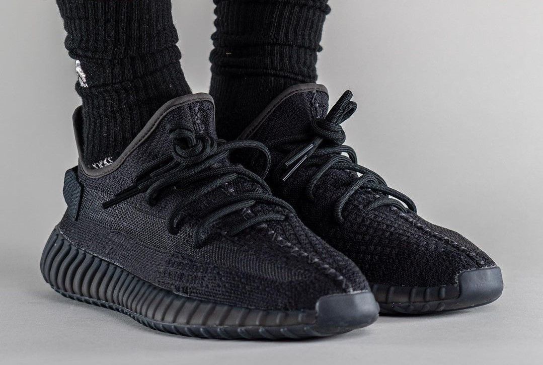 adidas Yeezy Boost 350 V2 Onyx