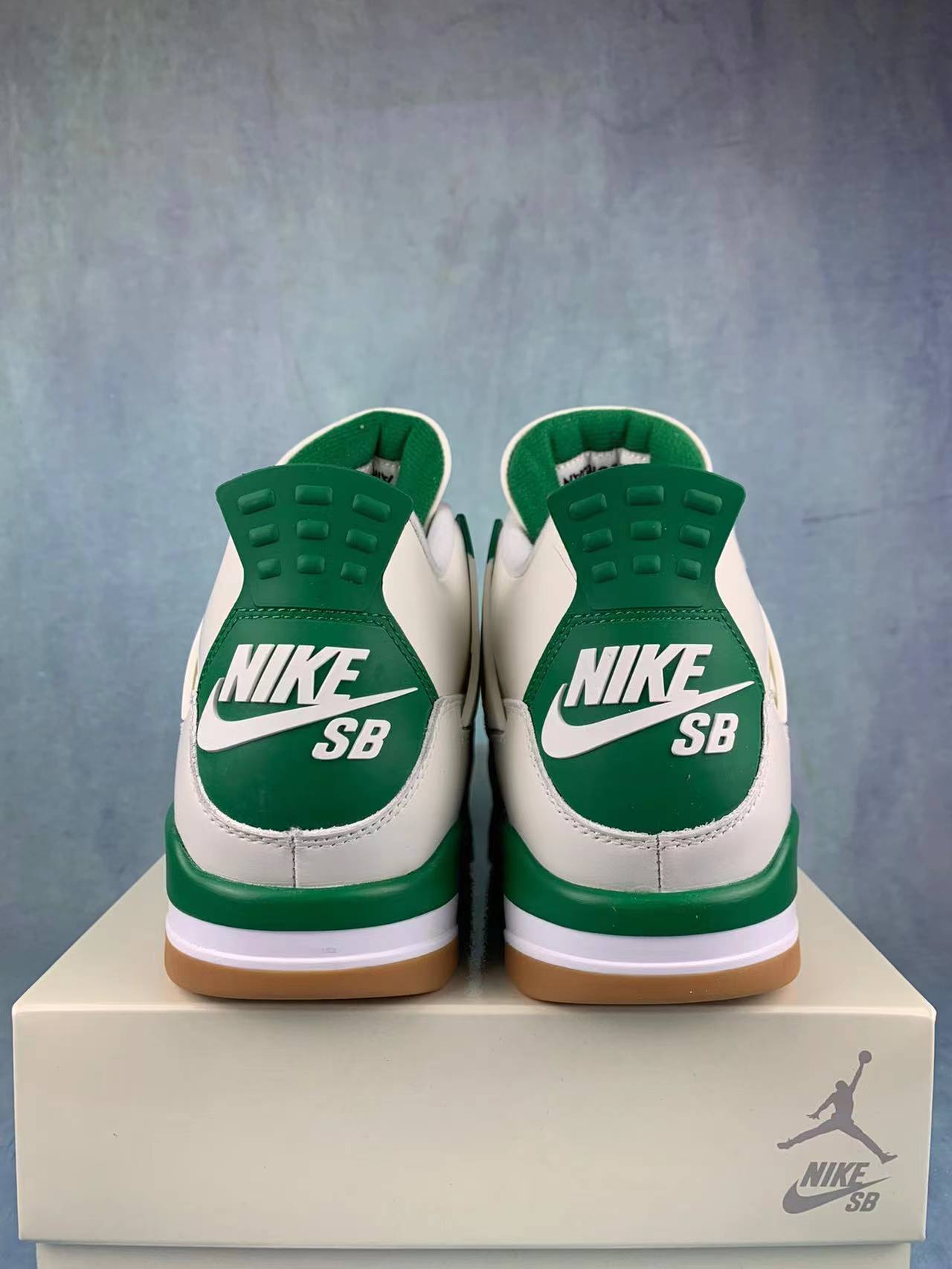Jordan 4 Retro SB Pine Green