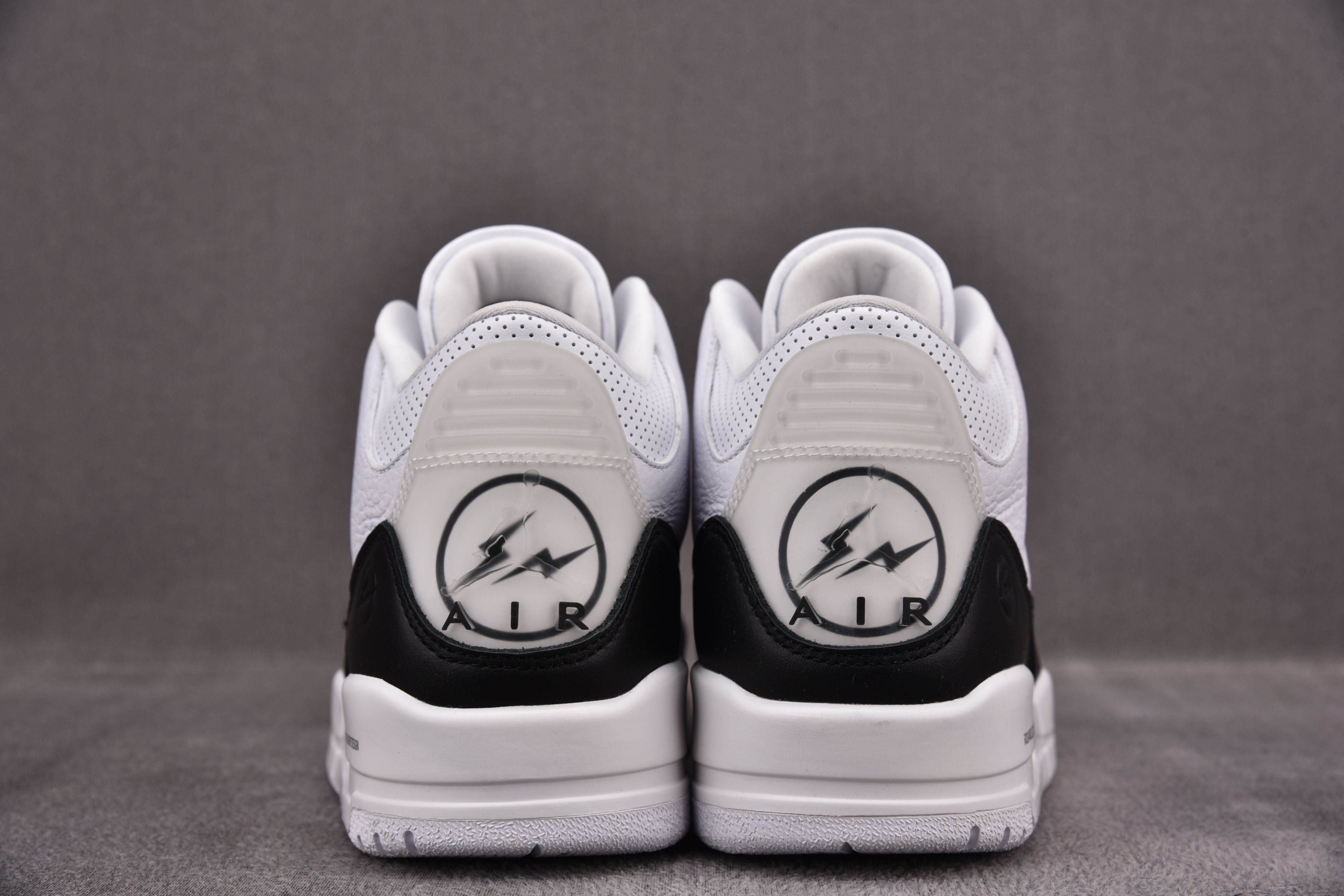 Jordan 3 Fragment