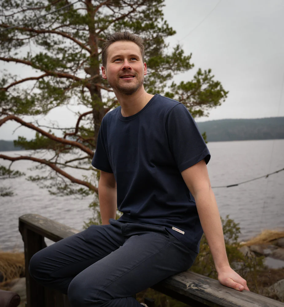 Amundsen Sports Oslo Tee Mens Faded Navy