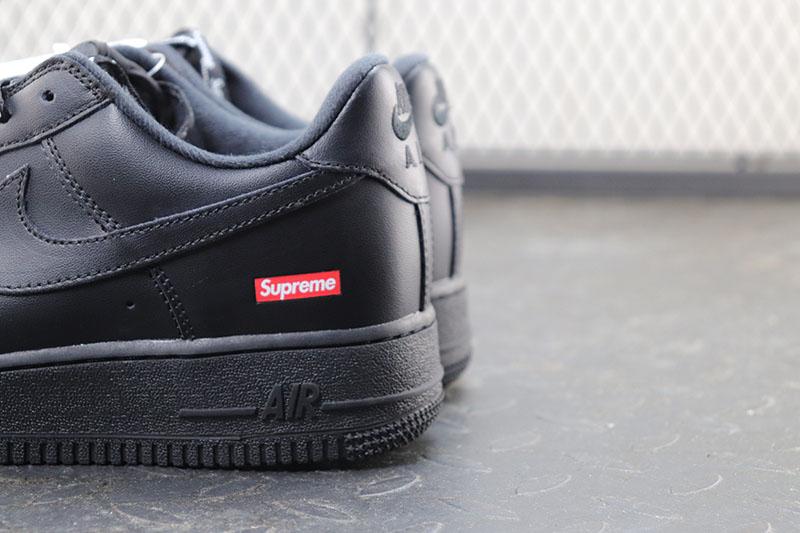 Nike Air Force 1 Low Supreme Black