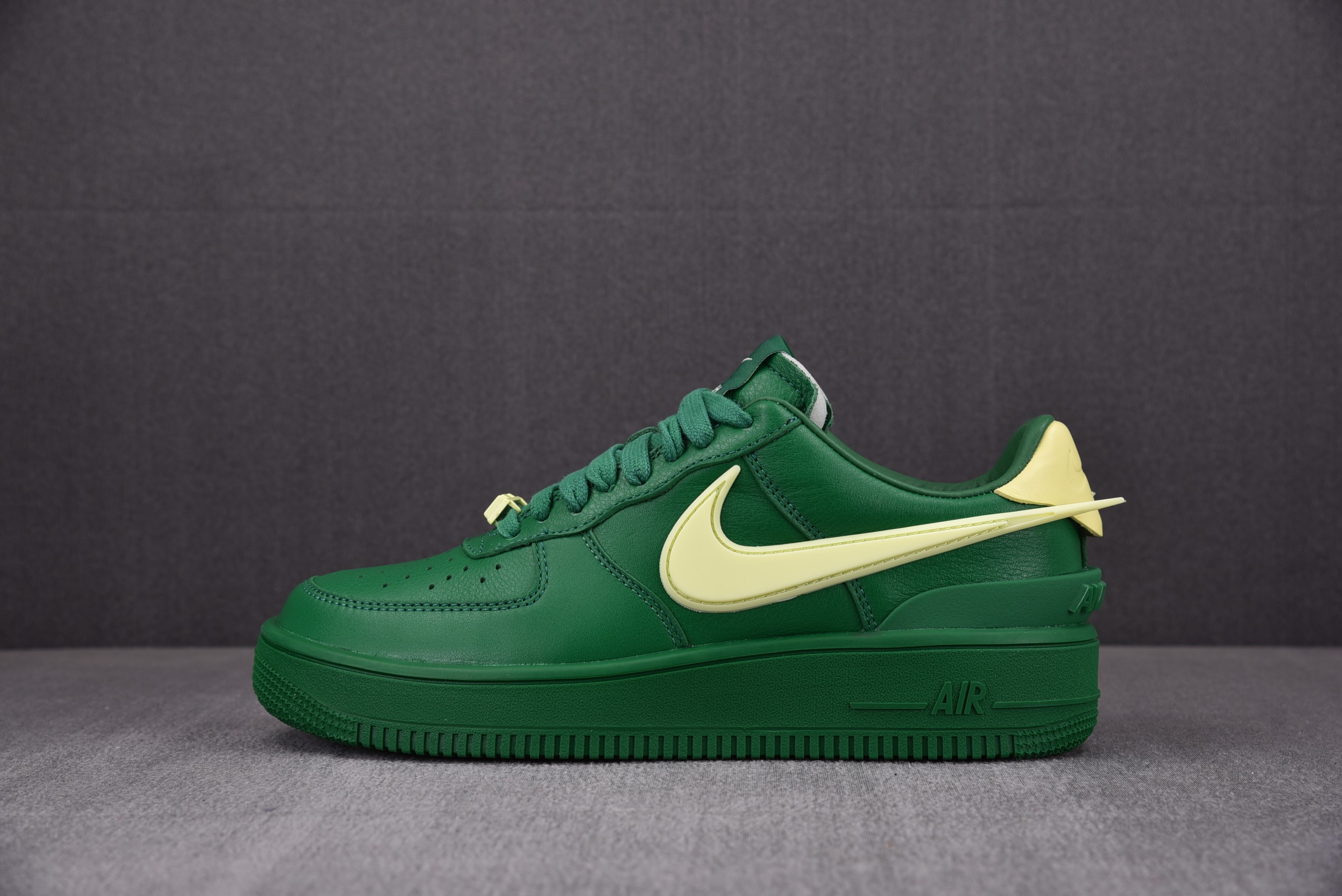 Nike Air Force 1 Low SP AMBUSH Pine Green