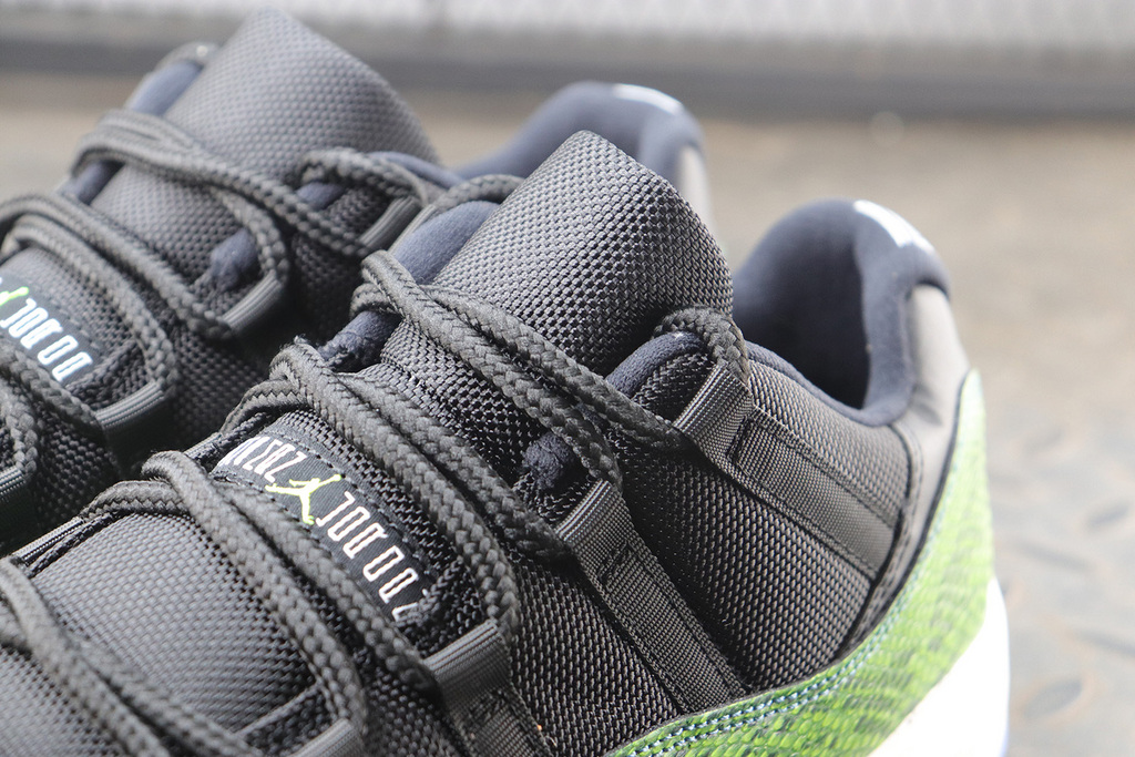 Air Jordan 11 Retro Low Nightshade