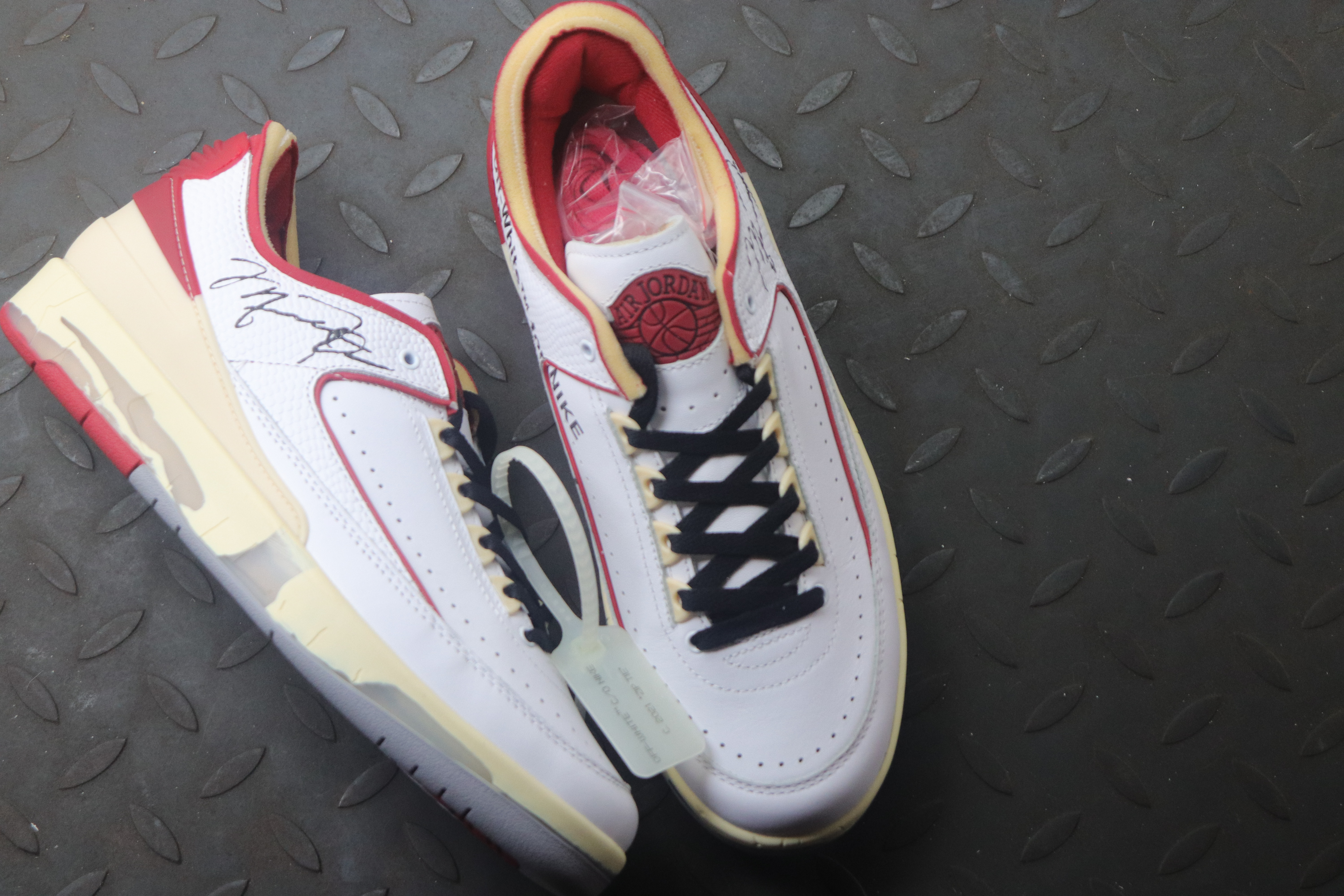 Jordan 2 Retro Low SP   White Red