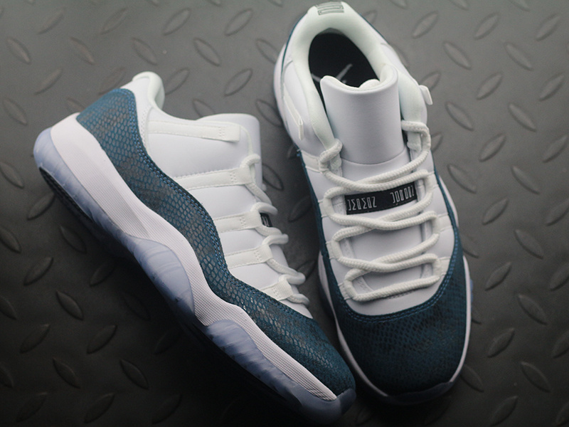 Jordan 11 Retro Low LE Blue Snakeskin