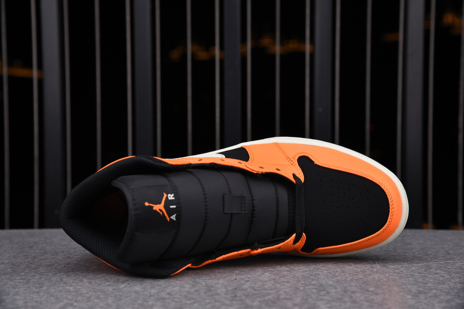 Jordan 1 Mid Black Cone