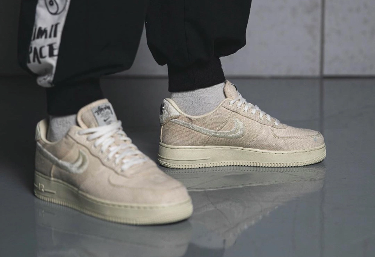 Nike Air Force 1 Low Stussy Fossil