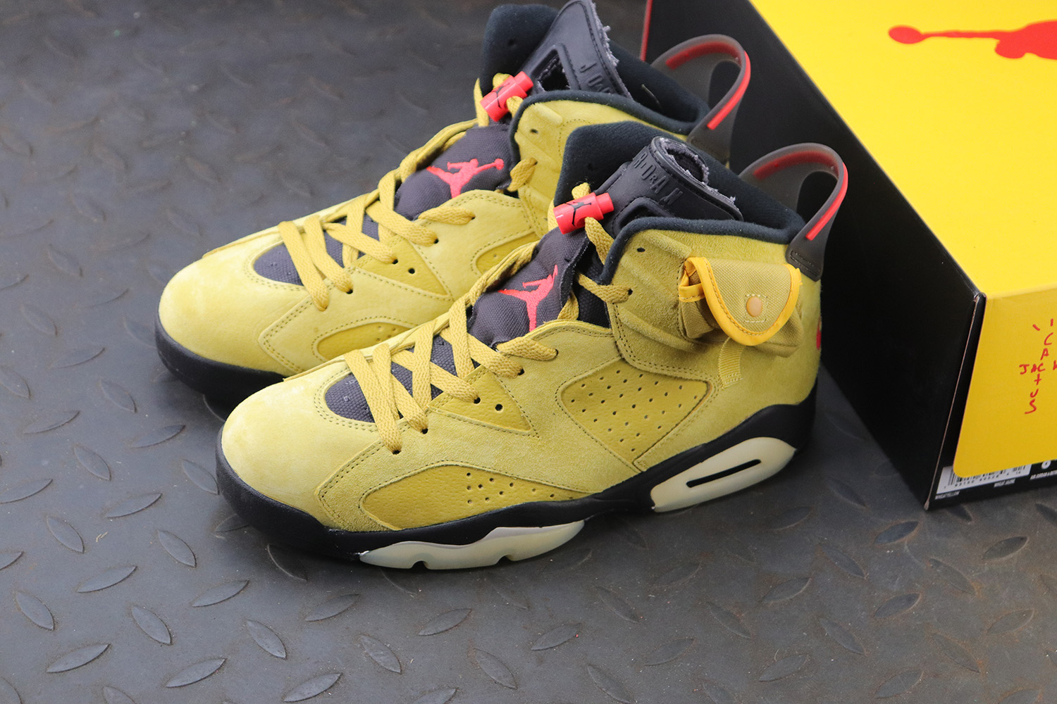 Jordan 6 Retro Travis Scott Yellow Friends & Family