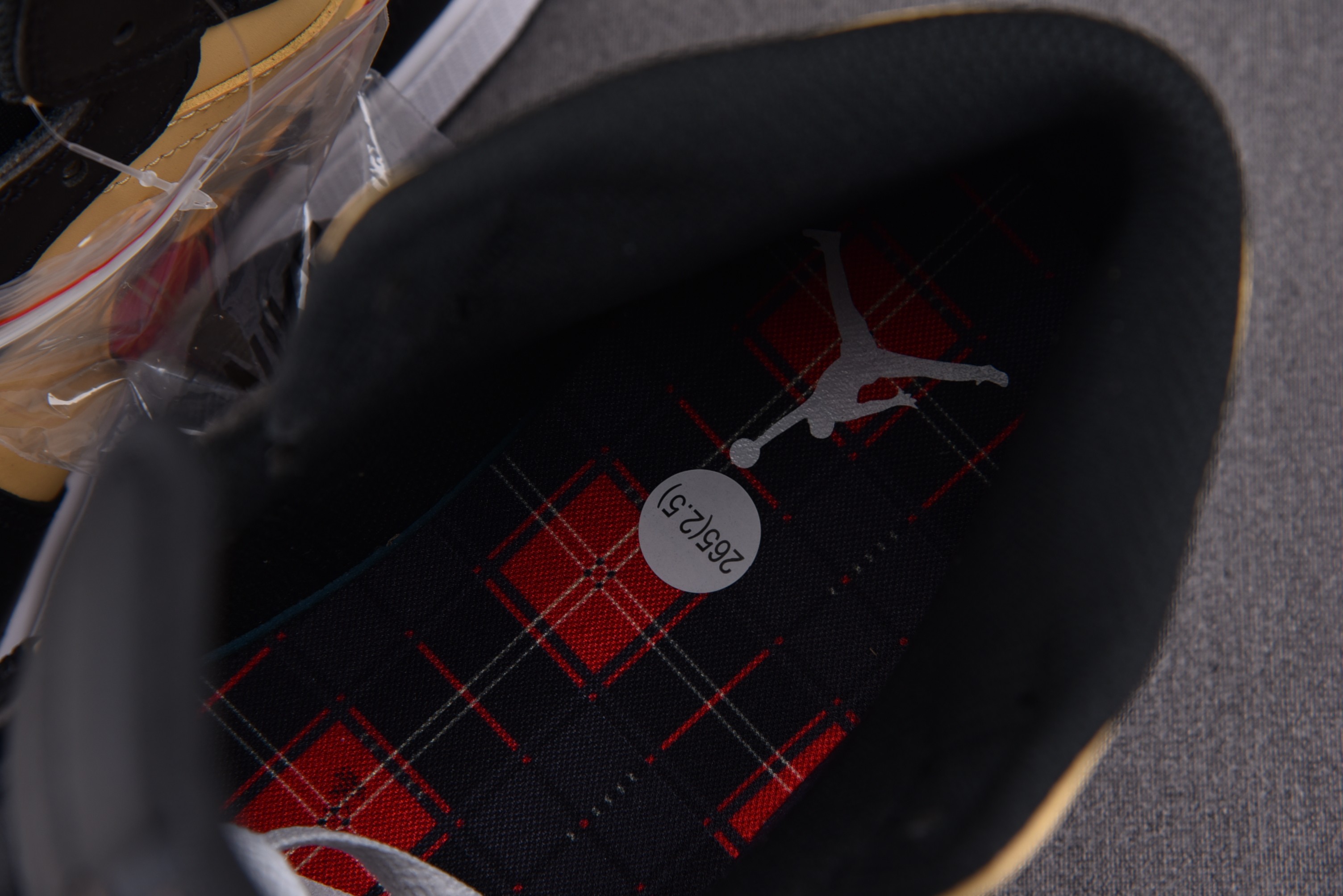 Air Jordan 1 Mid Tartan Swoosh