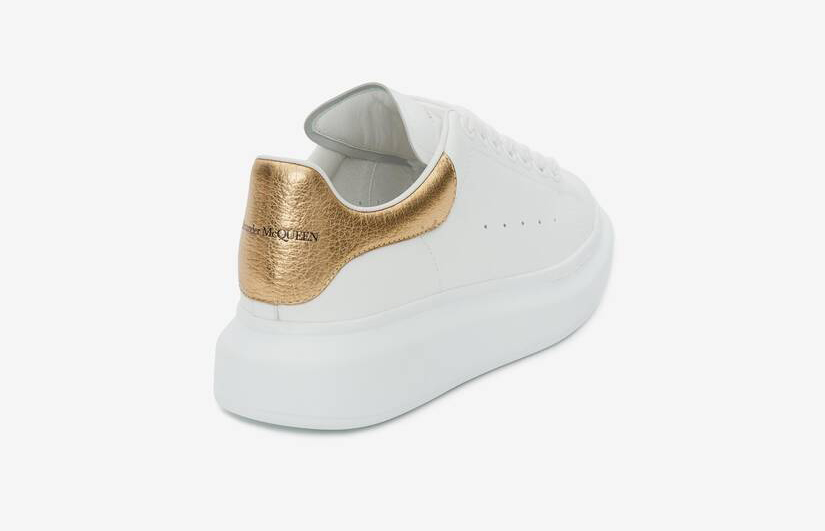 Alexander McQueen Men's Oversized Sneaker in White/gold