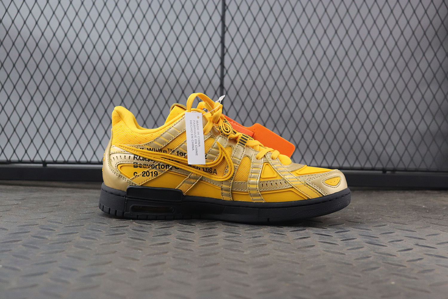 Nike Air Rubber Dunk   University Gold