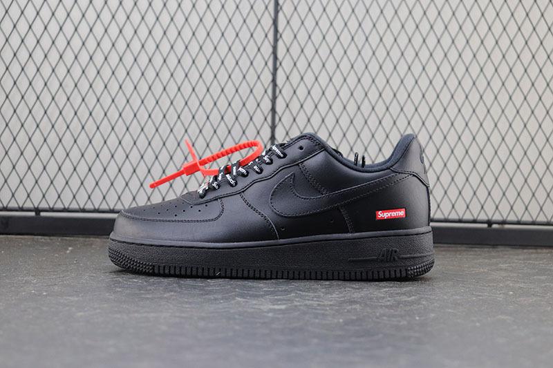 Nike Air Force 1 Low Supreme Black