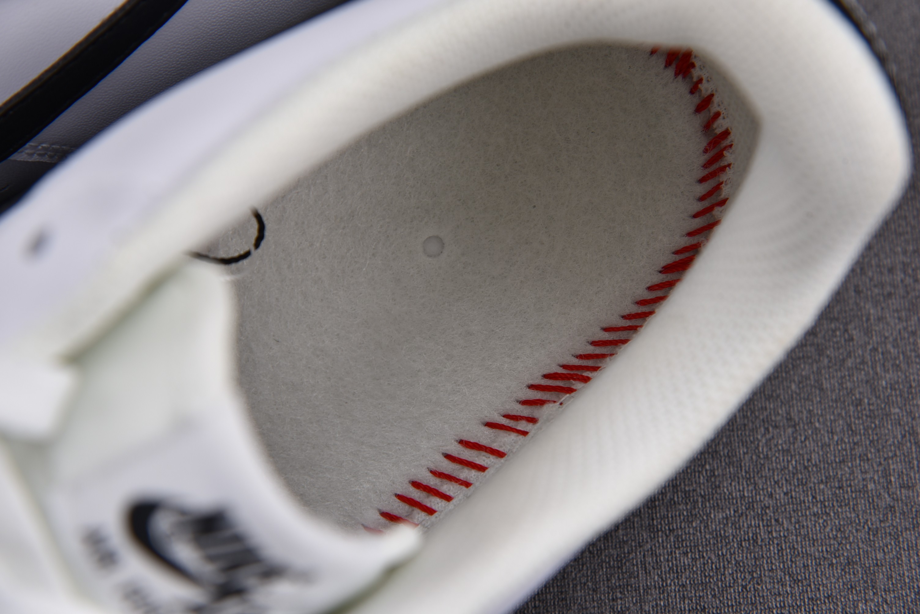 Nike Air Force 1 Low White Black Midsole