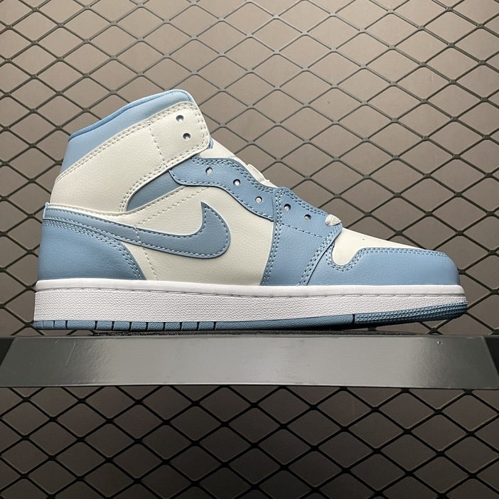 Air  Jordan 1 Mid UNC (2022)