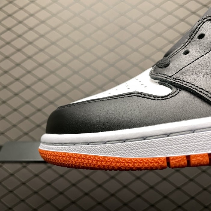 Air Jordan 1 Retro High Electro Orange