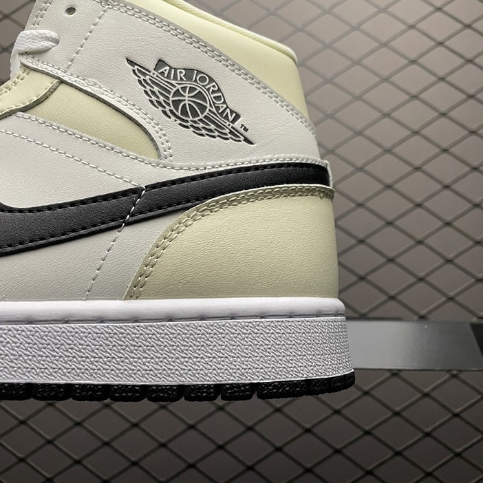 Air Jordan 1 Mid Coconut Milk (W)