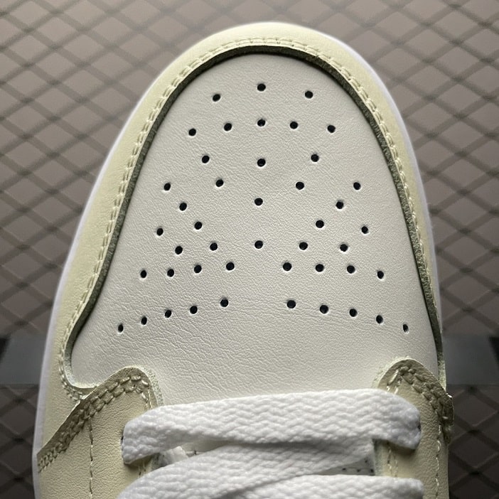 Air Jordan 1 Mid Coconut Milk (W)