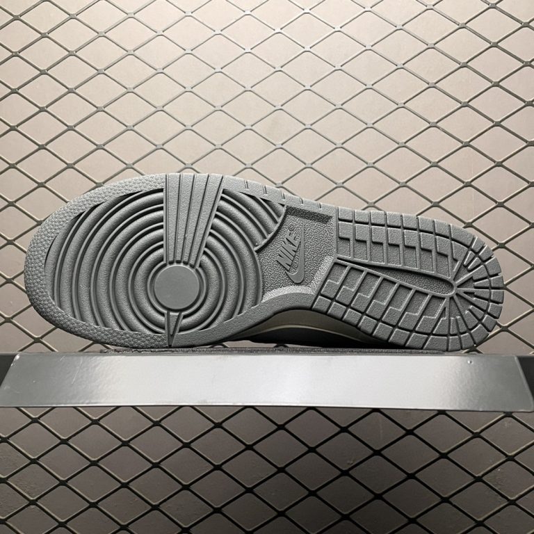 Dunk Low Light Smoke Grey (Women’s)