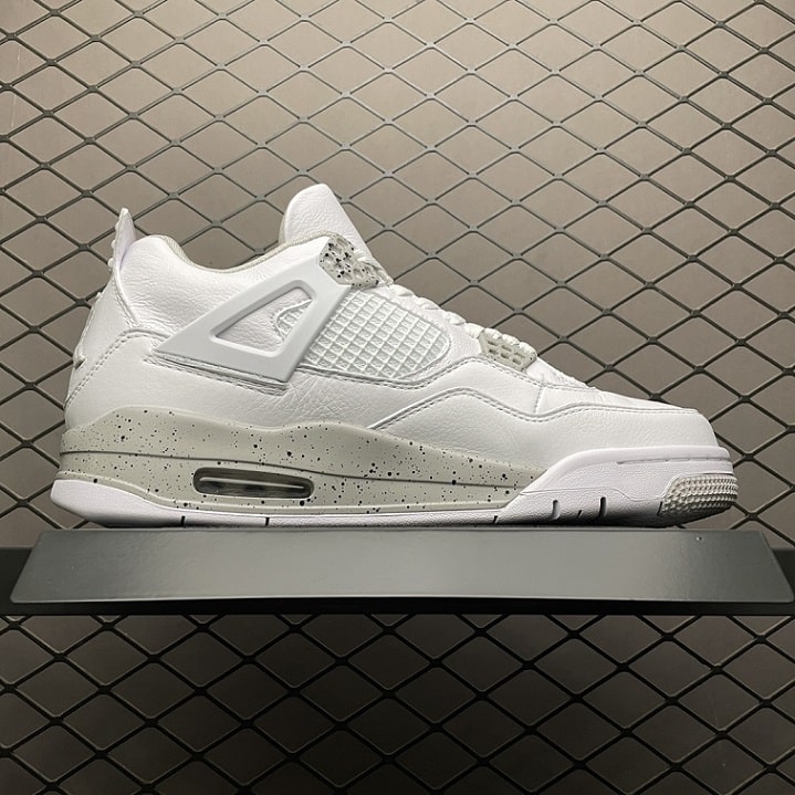 Air Jordan 4 Retro White Oreo
