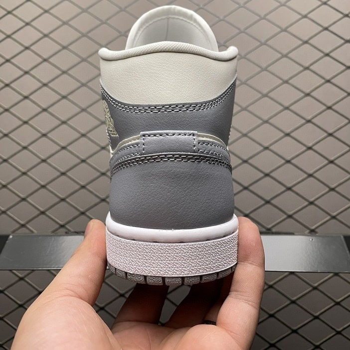 Air Jordan 1 MidStealth (W)