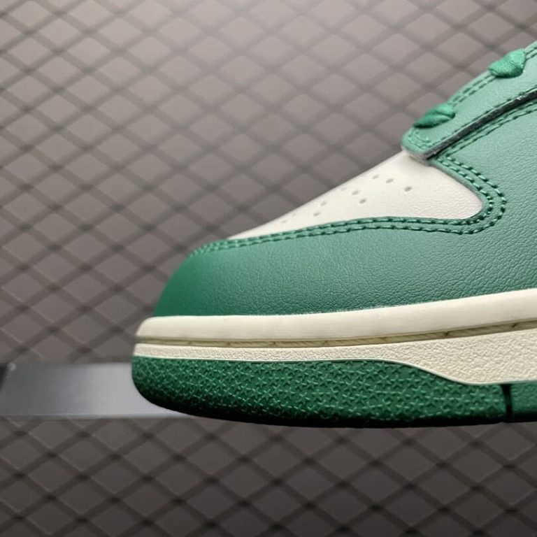 Dunk Low SE Lottery Pack Malachite Green