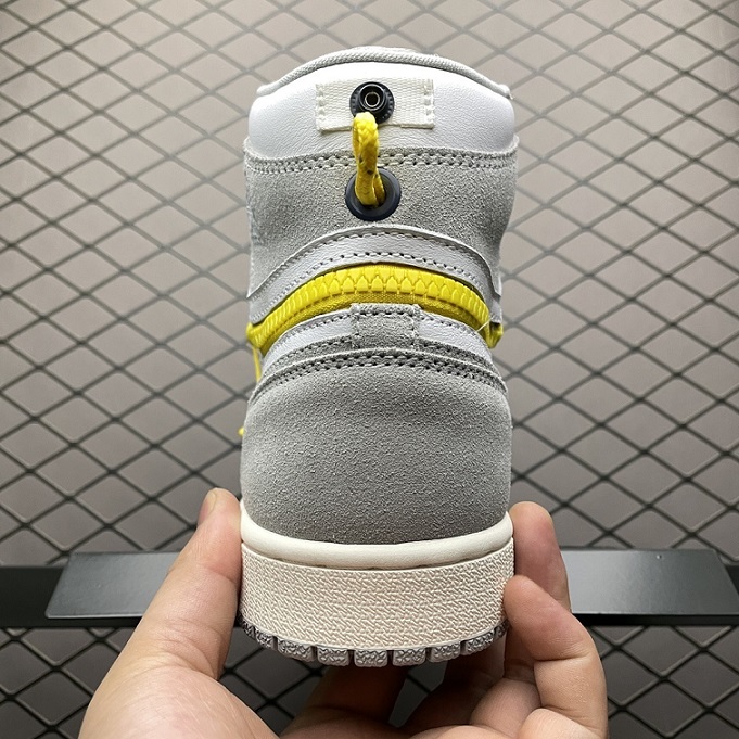 Air Jordan 1 Retro High Switch Light Smoke